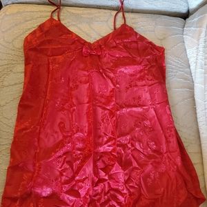 Plus size nightie. Red color